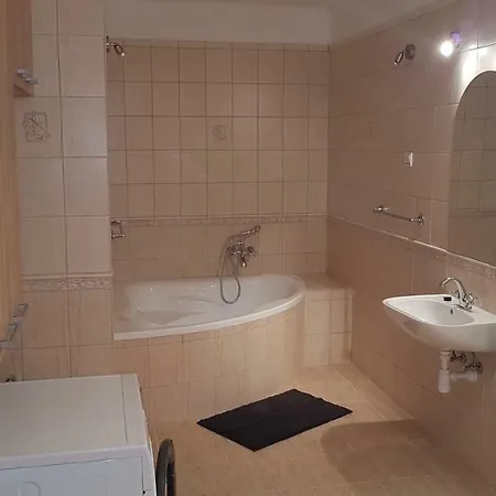 Babuna Vendeghaz Tiszababolna